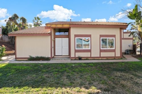 1434 Diamond Ct, Redlands CA  92374-5415 exterior