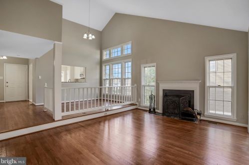 3828 Marquis Pl, Woodbridge, VA 22192-6227