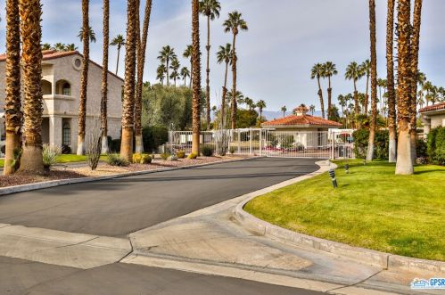 2001 Camino Parocela, Palm Springs CA  92264-8229 exterior