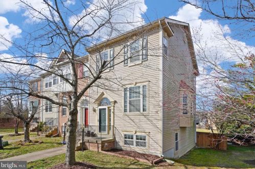 7360 Old Pohick Way, Lorton VA  22079-1564 exterior