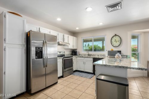 837 Grandview St, Mesa AZ 85205-4223 exterior