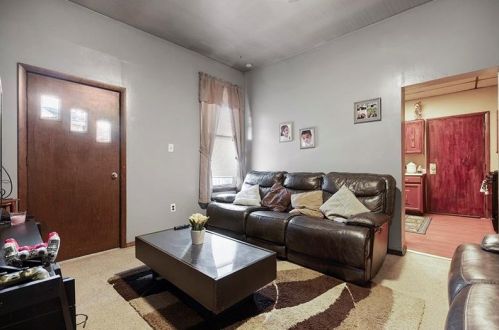 601 Orchard Ave, Pittsburgh, PA 15202-2605