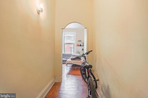 2225 Locust St, Philadelphia, PA 19103-5510