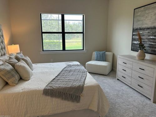 2754 Aviamar Cir, Naples FL 34114-0097 exterior