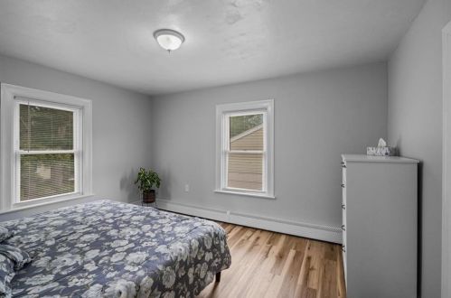 1736 Elmwood Ave, Warwick RI  02888-1104 exterior