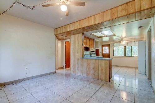 6271 62nd Ave, Pinellas Park FL  33781-5203 exterior