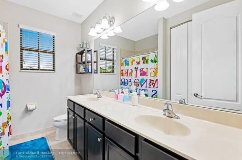 3812 Aspen Leaf Dr, Boynton Beach FL  33436-1700 exterior