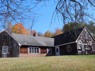 3 Wagon Rd, Bethel, CT 06801-2915