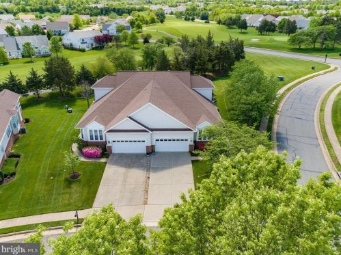 13933 Chelmsford Dr, Gainesville, VA 20155-3111