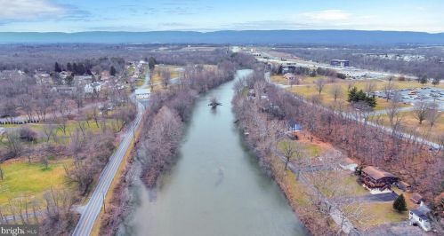 63 Willow Mill Park Rd, Navy Sup Dpt PA  17050-1757 exterior