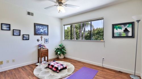 2032 Coolcrest Ave, Upland CA 91784-1242 exterior