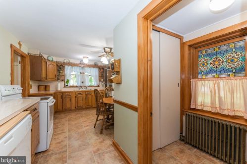 158 7th Ave, Collegeville PA  19426-1904 exterior