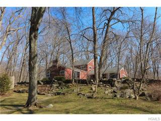262 Middle Patent Rd, Bedford, NY 10506-1803
