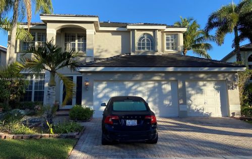 18031 25th St, Hollywood, FL 33029-5180