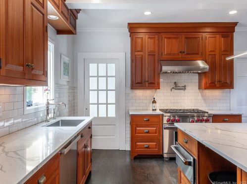 118 South St, Litchfield CT  06759-4006 exterior