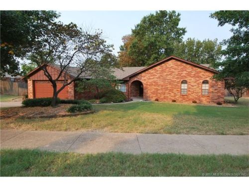 1925 Windstone Dr, Bartlesville, OK 74006-6816