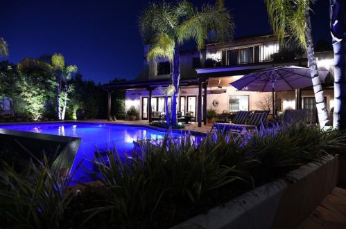 5320 Ivafern Ln, La Canada CA  91011-2811 exterior