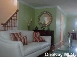 110-15 175th St, Jamaica, NY 11433-5722