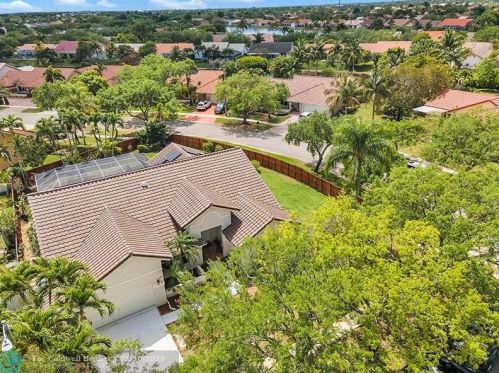 16340 11th St, Hollywood FL 33027-5115 exterior