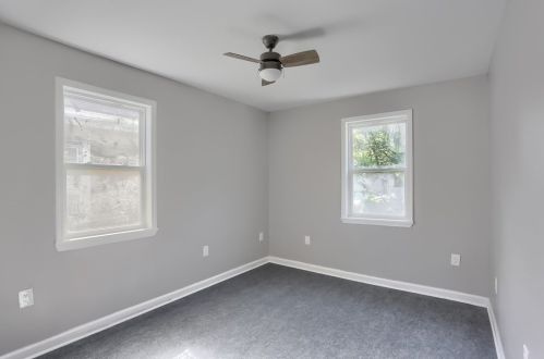 115 Maplewood Ave, Ambridge PA 15003-2412 exterior