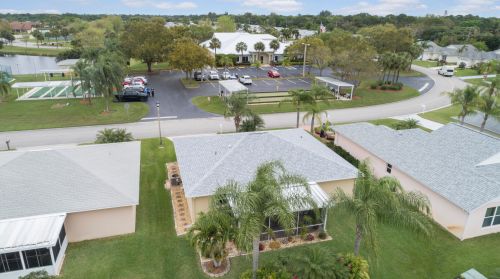625 Paurotis Ln, Fort Pierce, FL 34982-3971