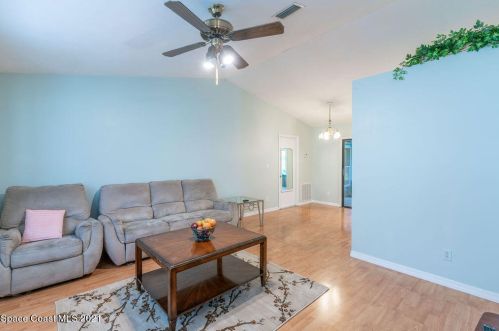 2932 Brandywine Cir, Titusville, FL 32796-1748