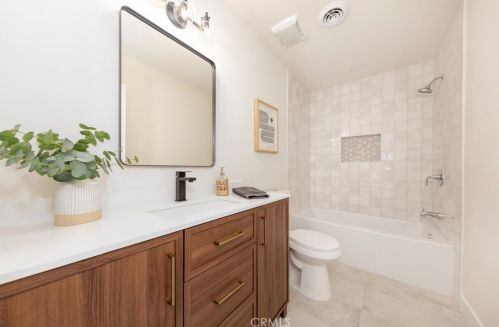 8935 Patrero St, Riverside CA  92503-2732 exterior