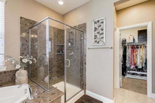 205 Tillman Ct, Folsom CA  95762-9571 exterior