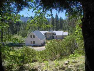 8635 Aspen Dr, Weed, CA 96094-9743