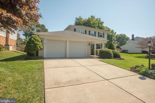 2706 Tanager Dr, Wilmington, DE 19808-1622