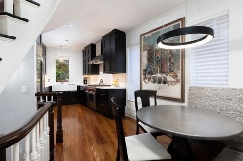 9 Dartmouth St, Boston MA  exterior