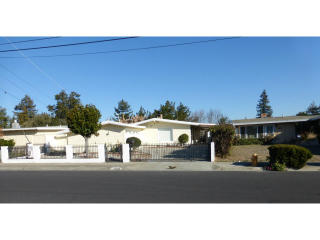 27612 Orlando Ave, Hayward, CA 94545-4753