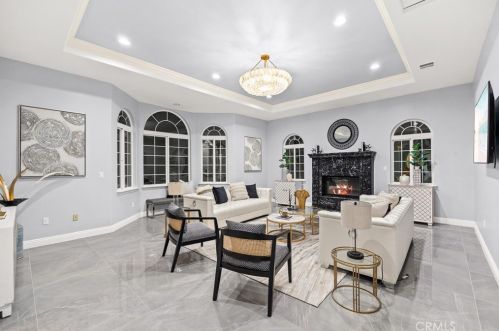 568 Avenida Esplendor, Walnut CA  91789-2684 exterior