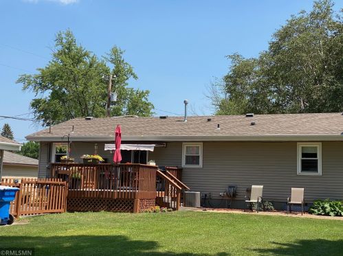 135 Davis St, Spectacle Lake, MN 55008-1310
