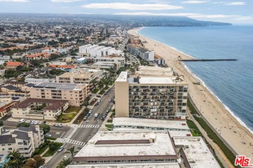 531 Esplanade, Redondo Beach CA  90277-4058 exterior