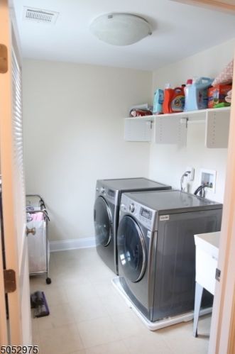 25 Ridge Rd, West Paterson NJ  07424-2416 exterior