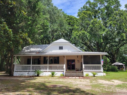 126 Mchenry Rd, Defuniak Springs FL  32433-5347 exterior
