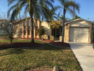 7623 Mako Dr, Port Richey, FL 34667-3970