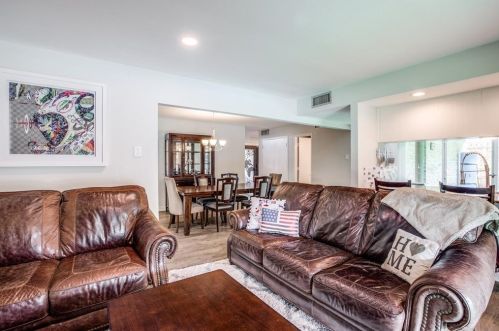 7 Justin Ct, Richardson TX  75081-2538 exterior