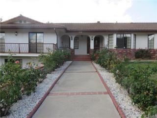 123 Alta Mesa Dr, Vista, CA 92084-5318