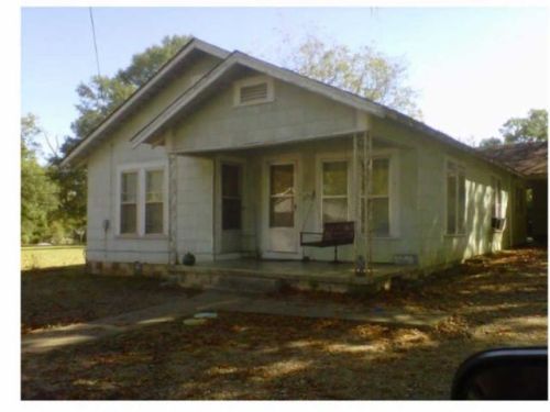 511 8th St, Fordyce, AR 71742-3526