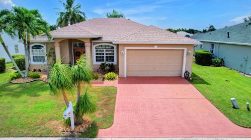 1164 Hatteras Cir, West Palm Beach, FL 33413-3003