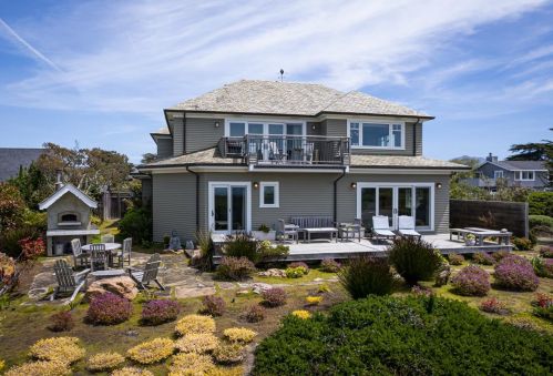 930 Railroad Ave, Princeton By The Sea, CA 94019-2036