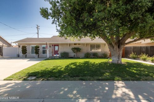 1232 Kensington Ave, Santa Maria, CA 93454-2534