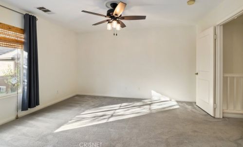 28421 Mirabelle Ln, Santa Clarita CA  91350-3240 exterior