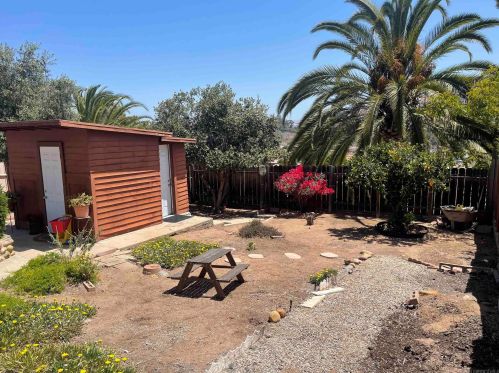 2053 Burroughs St, San Diego CA 92111-6643 exterior