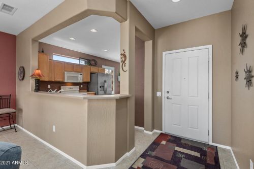16751 Villagio Dr, Sun City, AZ 85387-7566