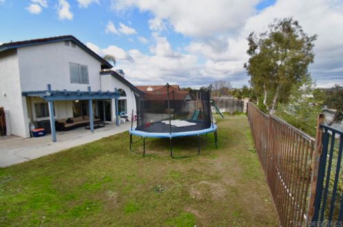 27090 Rainbow Creek Dr, Temecula CA  92591-4513 exterior