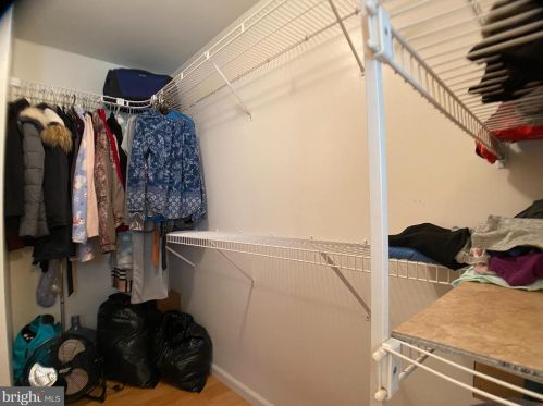 381 Lake St, Ephrata PA  17522-2456 exterior