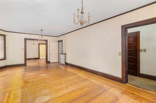 202 Sumter St, Providence, RI 02907-2641